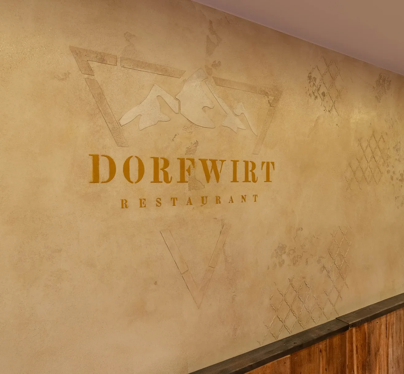 Das Restaurant Dorfwirt ist ein Gasthaus zentral in Längenfeld im Ötztal mit Tiroler Speisen gut bürgerlicher Küche mit saisonalem Schwerpunkt